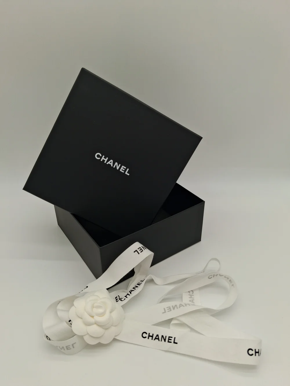 CHANEL Black Gift Box 7.5